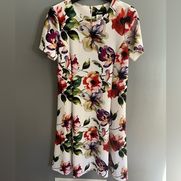 Jemma Waffle Knit Fit & Flare Short Sleeve Business Casual Floral Dress size 12 - Picture 9 of 9